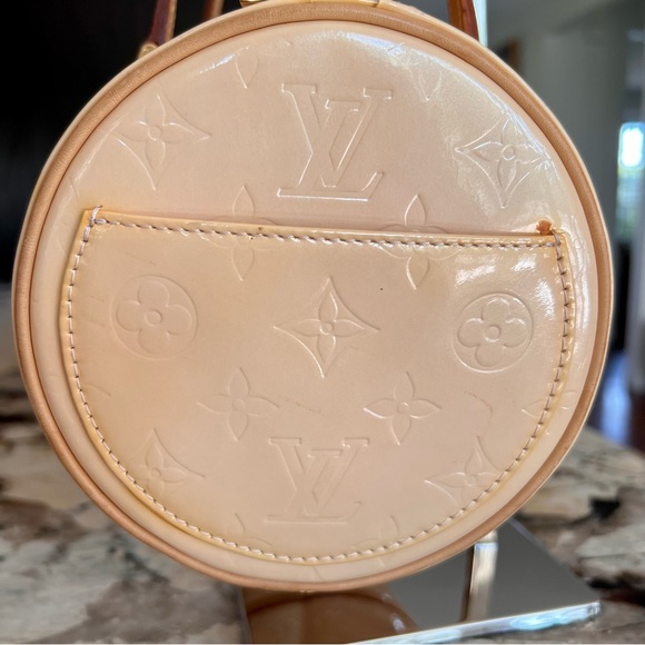 - Louis Vuitton Vernis Bedford Bag - Picture 10 of 15